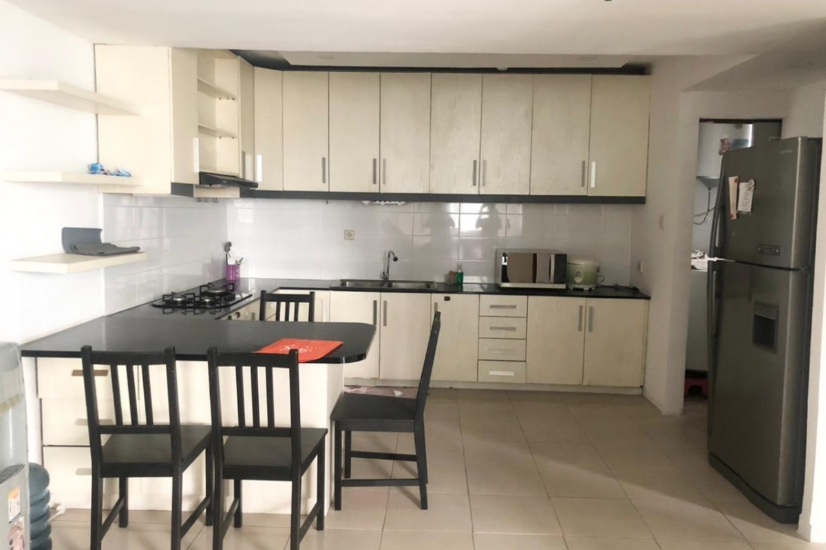 Sewa/ Jual Apartemen Taman Rasuna 3 BR, Furnished, View City